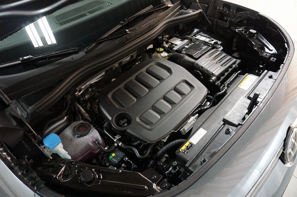 2025 Volkswagen Tiguan 2.0T SE