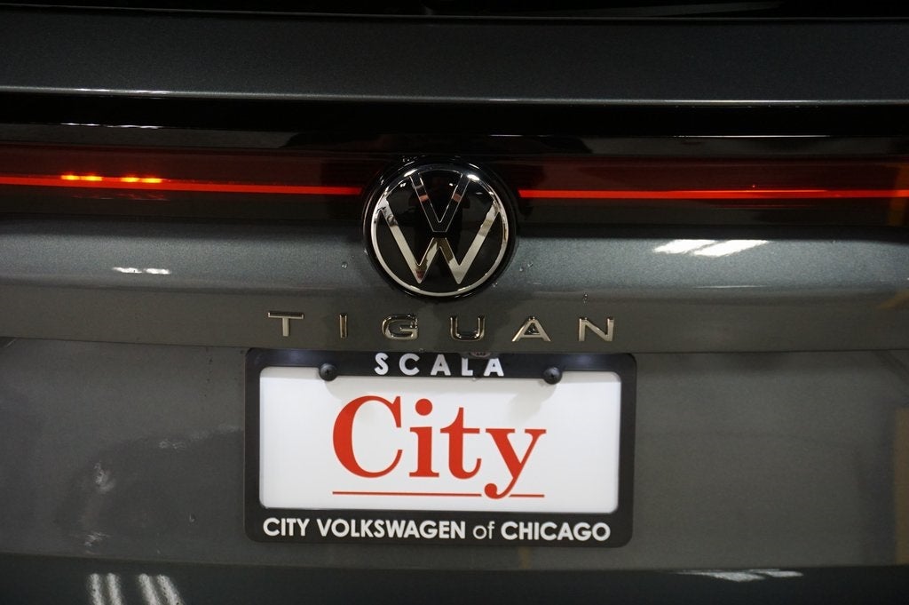 2025 Volkswagen Tiguan 2.0T SE