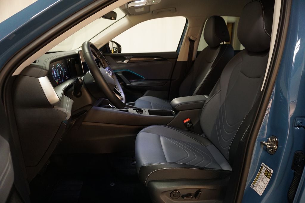 2025 Volkswagen Tiguan 2.0T SE