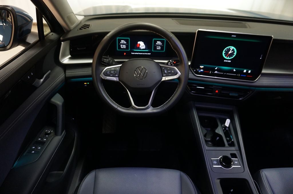 2025 Volkswagen Tiguan 2.0T SE