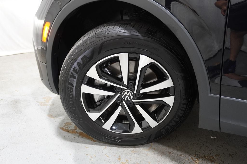 2023 Volkswagen Taos 1.5T SE