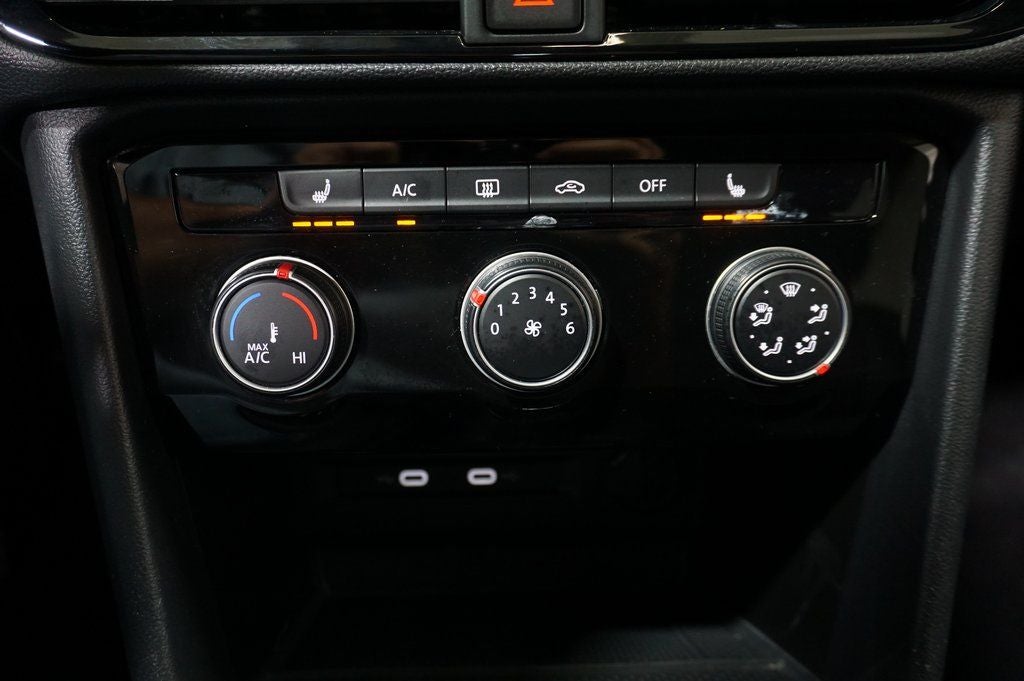 2023 Volkswagen Taos 1.5T SE