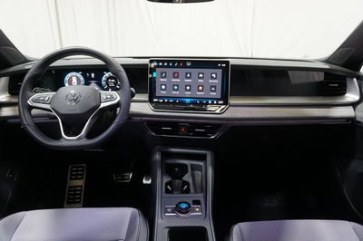 2025 Volkswagen Tiguan 2.0T SE R-Line Black