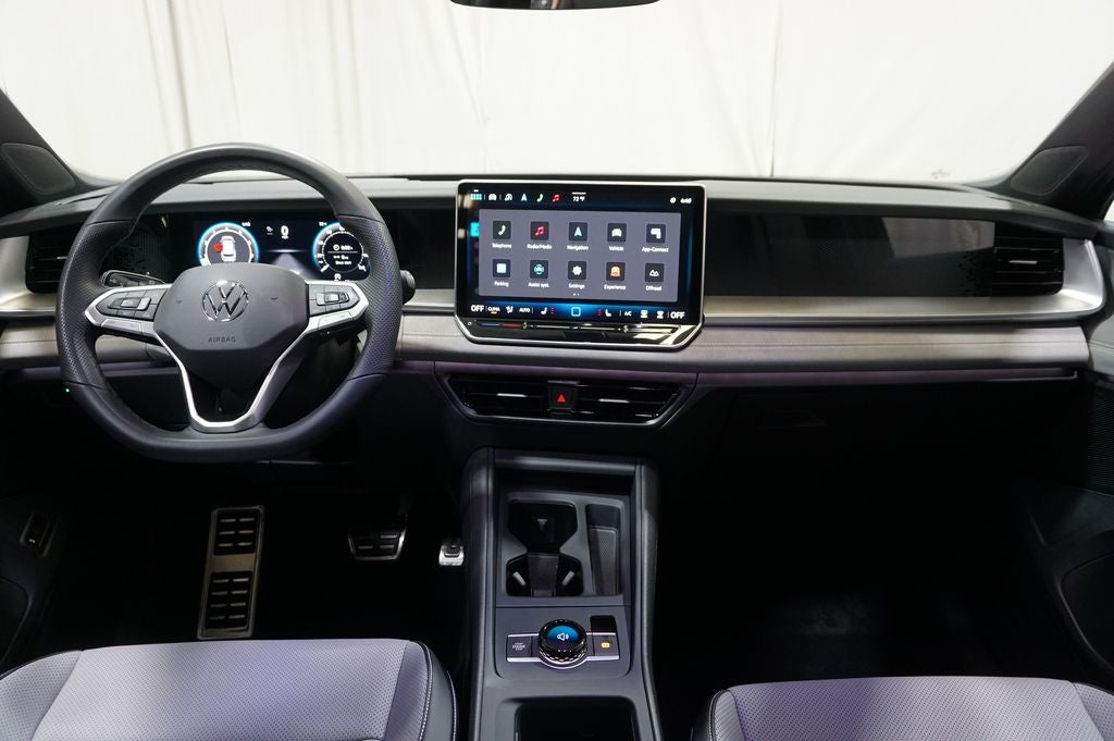 2025 Volkswagen Tiguan 2.0T SE R-Line Black