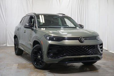 2025 Volkswagen Tiguan 2.0T SE R-Line Black