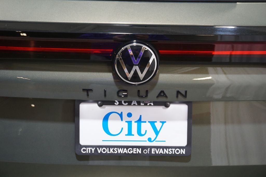 2025 Volkswagen Tiguan 2.0T SE R-Line Black