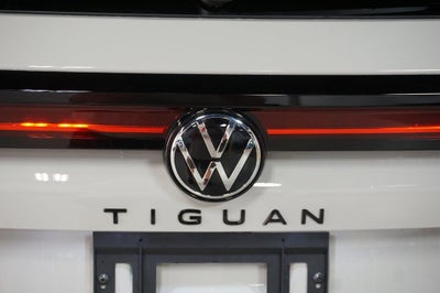 2026 Volkswagen Tiguan 2.0T SE R-Line Black