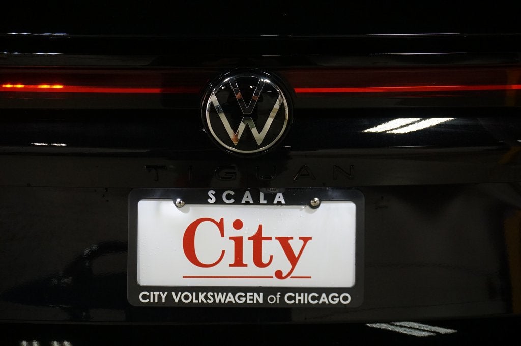 2026 Volkswagen Tiguan SE R-Line Black