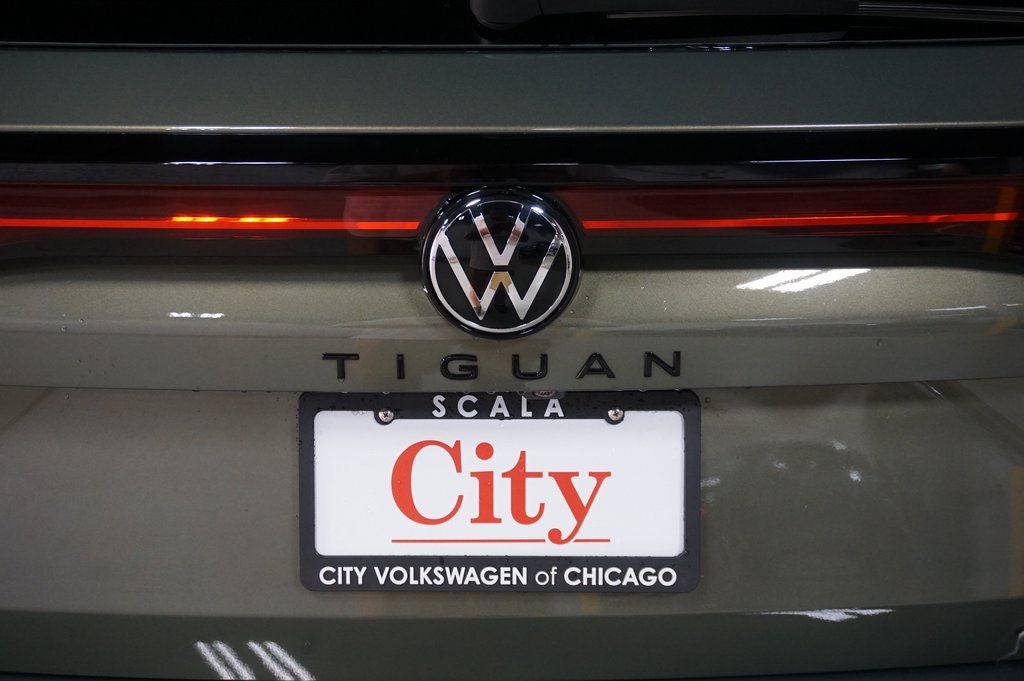 2026 Volkswagen Tiguan 2.0T SE R-Line Black