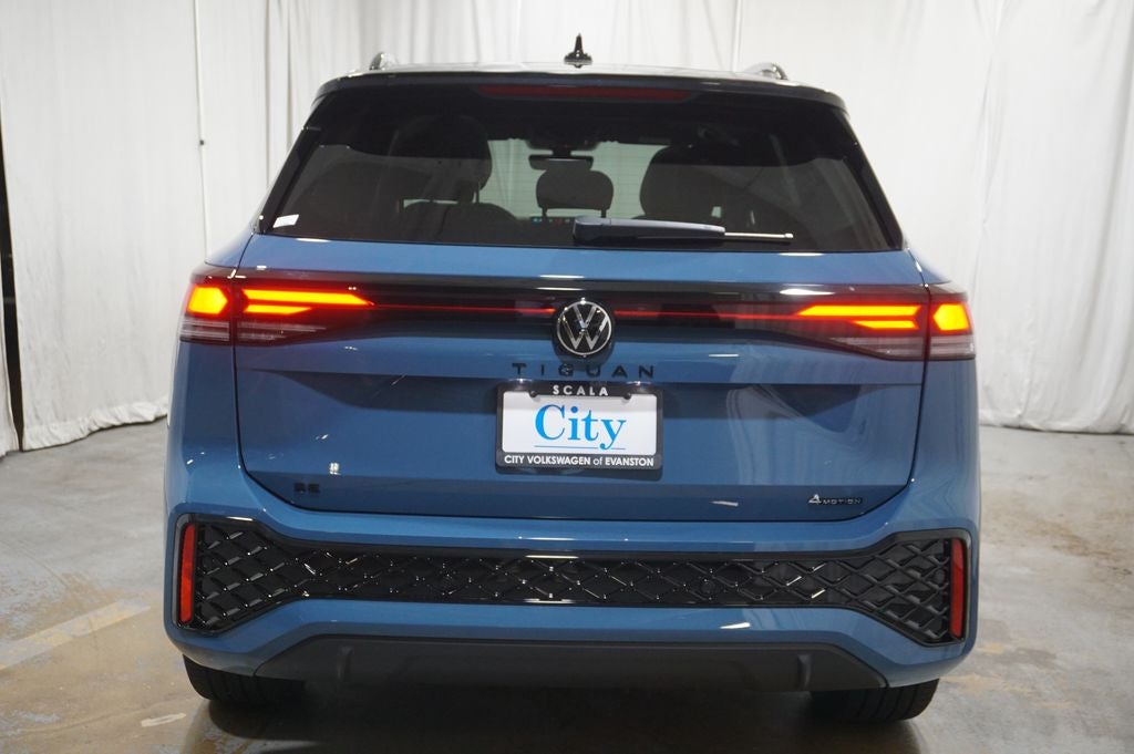 2026 Volkswagen Tiguan 2.0T SE R-Line Black