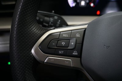 2025 Volkswagen Tiguan 2.0T SE R-Line Black