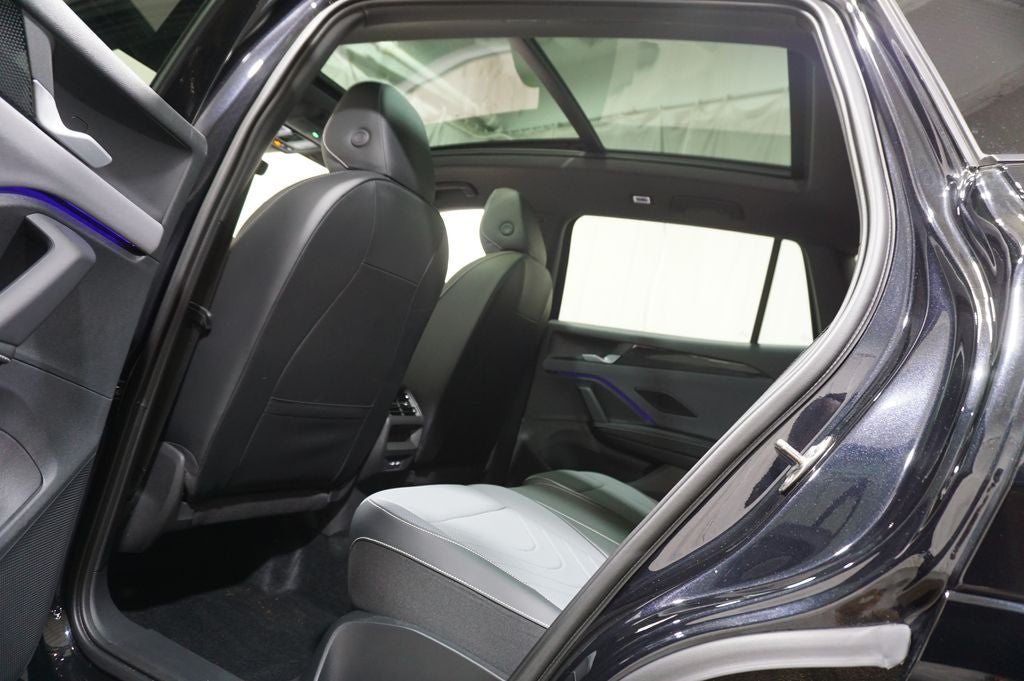 2025 Volkswagen Tiguan 2.0T SE R-Line Black