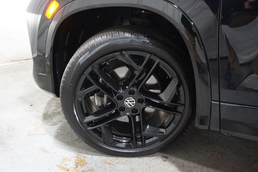 2025 Volkswagen Tiguan 2.0T SE R-Line Black