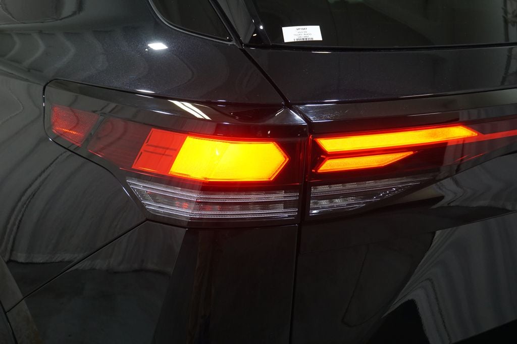 2025 Volkswagen Tiguan 2.0T SE R-Line Black