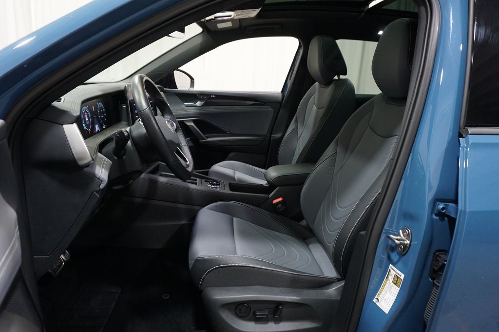 2025 Volkswagen Tiguan 2.0T SE R-Line Black