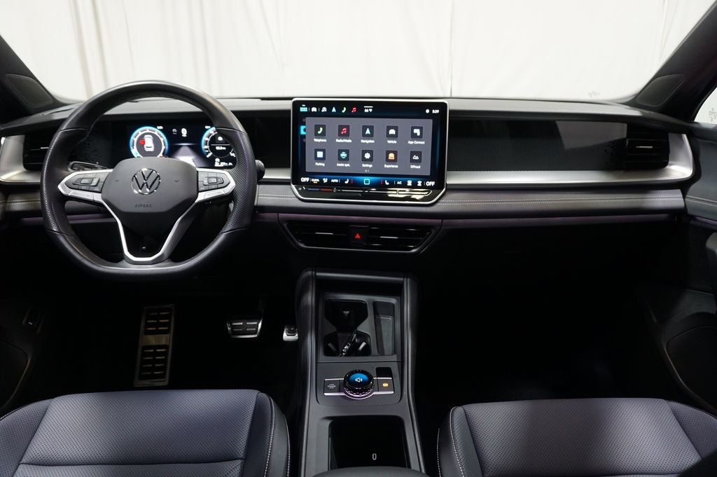 2025 Volkswagen Tiguan 2.0T SE R-Line Black