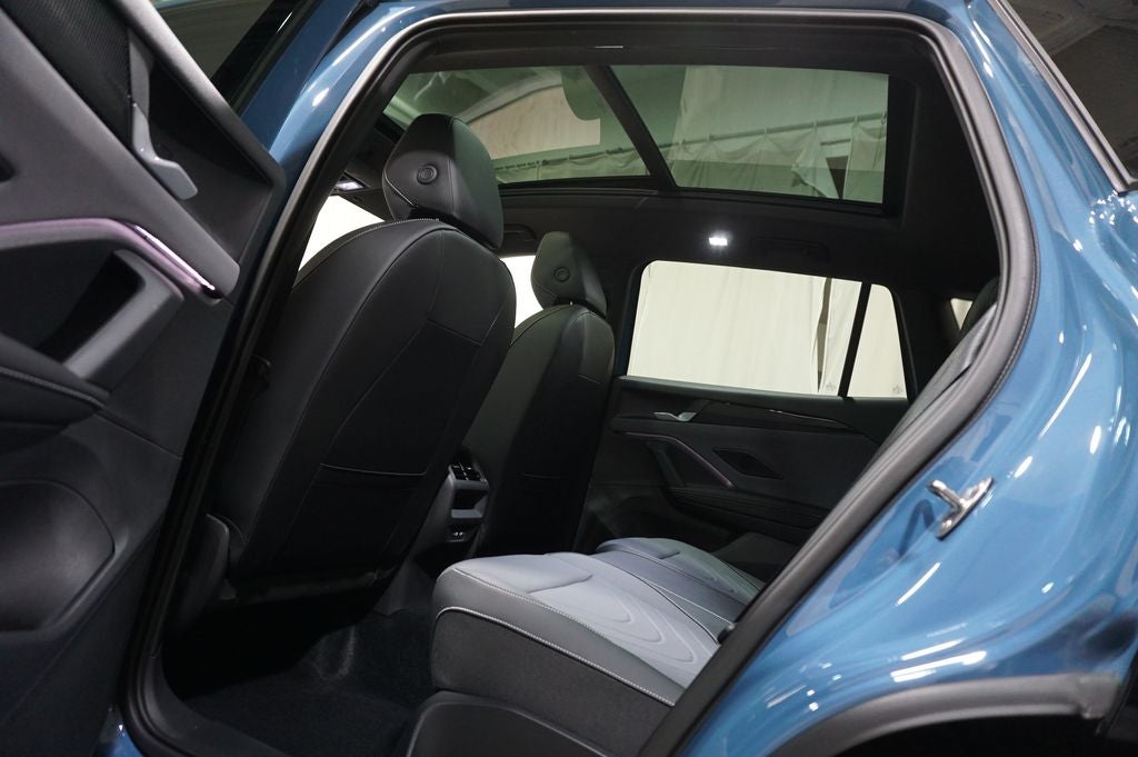 2025 Volkswagen Tiguan 2.0T SE R-Line Black