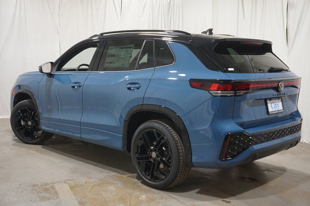 2026 Volkswagen Tiguan 2.0T SE R-Line Black