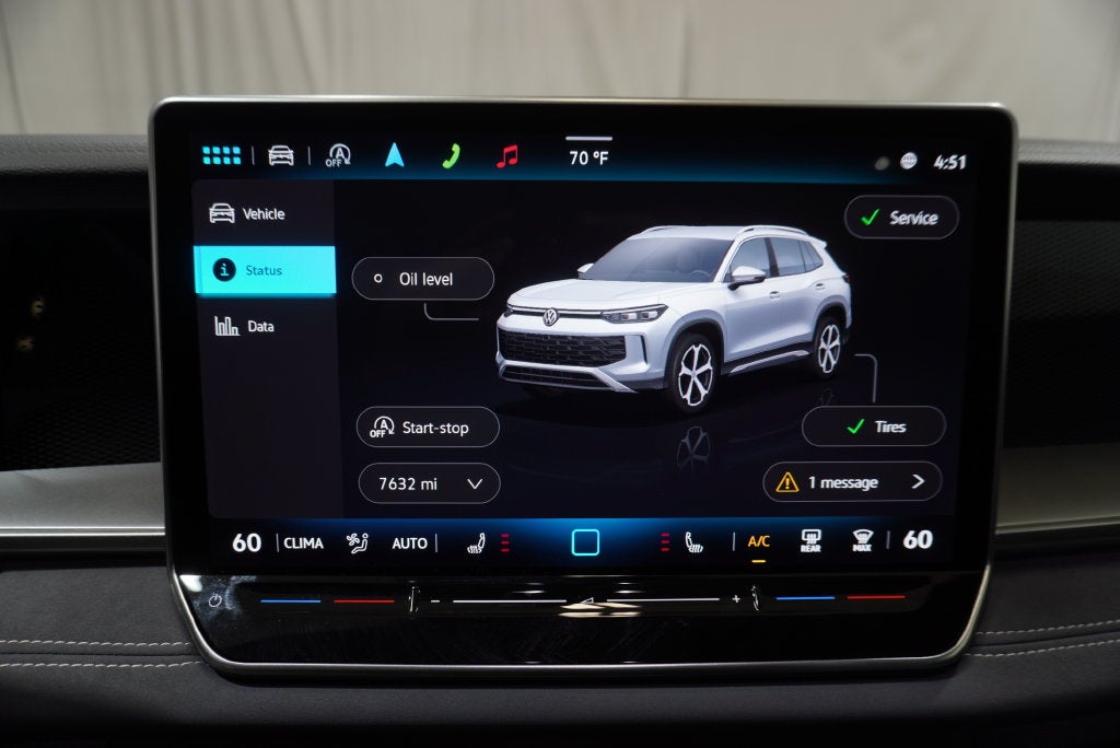 2025 Volkswagen Tiguan 2.0T SE R-Line Black