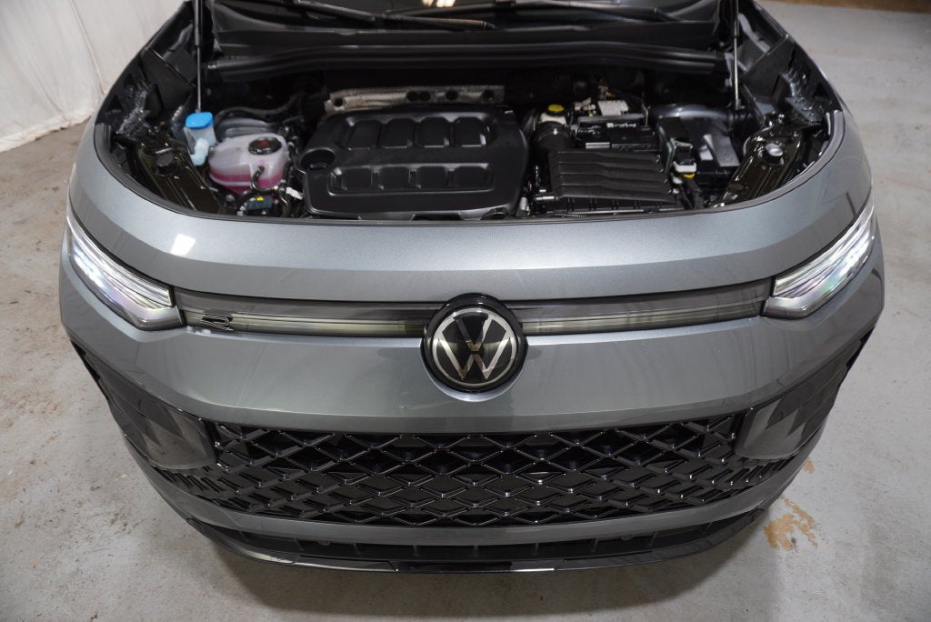 2025 Volkswagen Tiguan 2.0T SE R-Line Black