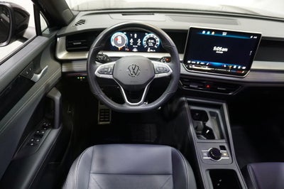 2025 Volkswagen Tiguan 2.0T SE R-Line Black