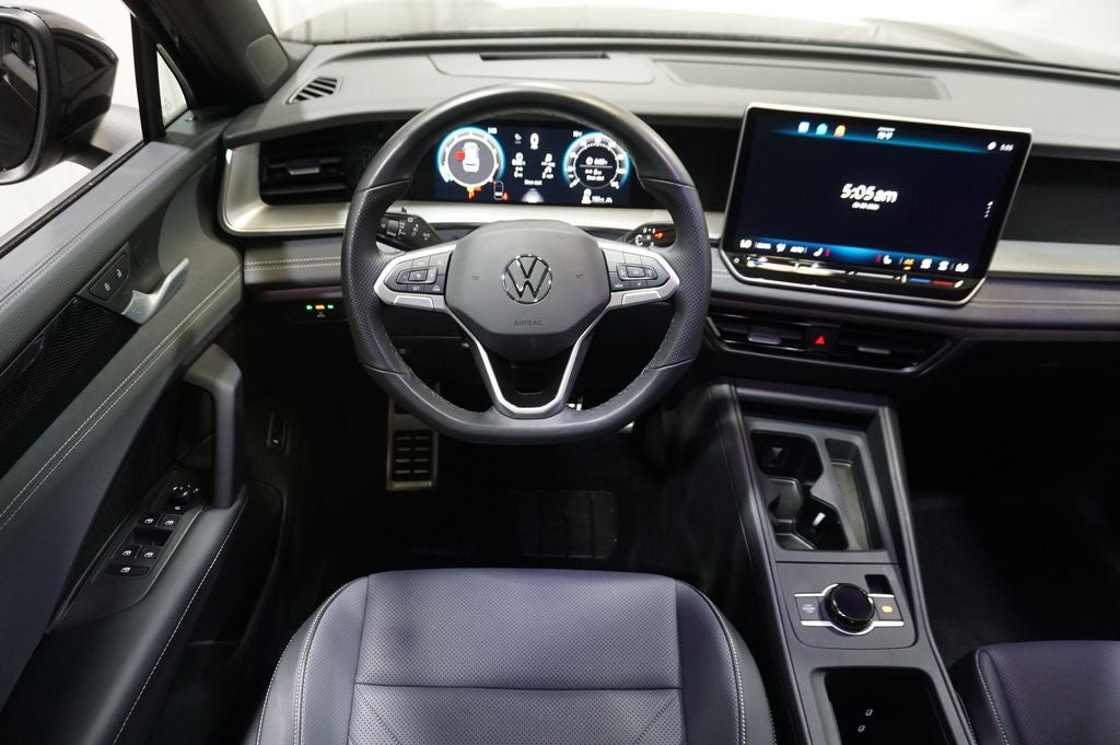 2025 Volkswagen Tiguan 2.0T SE R-Line Black
