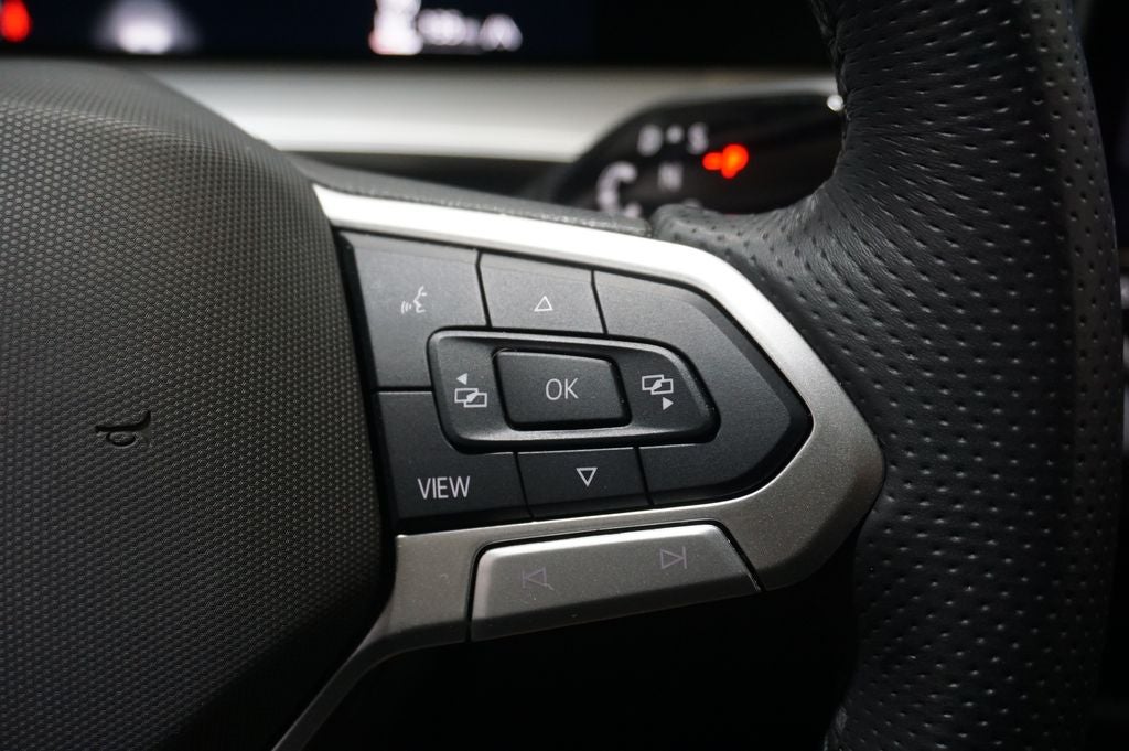 2025 Volkswagen Tiguan 2.0T SE R-Line Black