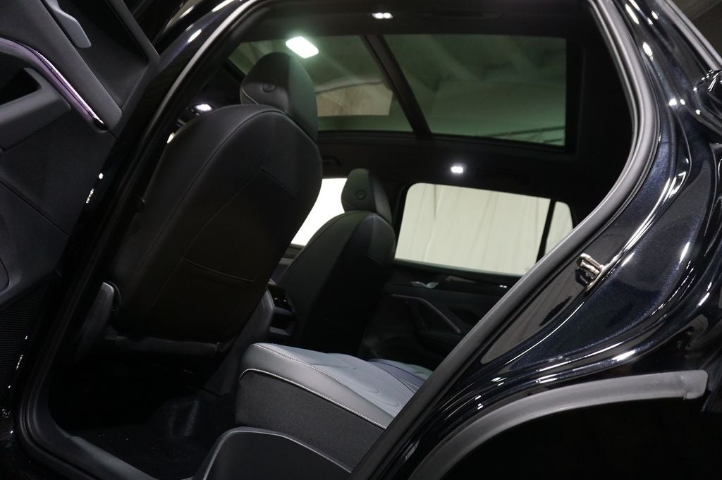 2025 Volkswagen Tiguan 2.0T SE R-Line Black