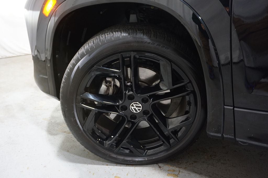 2025 Volkswagen Tiguan 2.0T SE R-Line Black