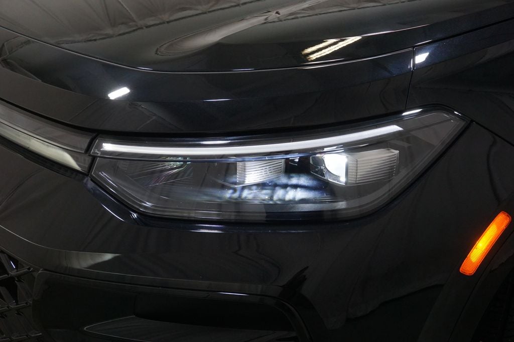 2025 Volkswagen Tiguan 2.0T SE R-Line Black