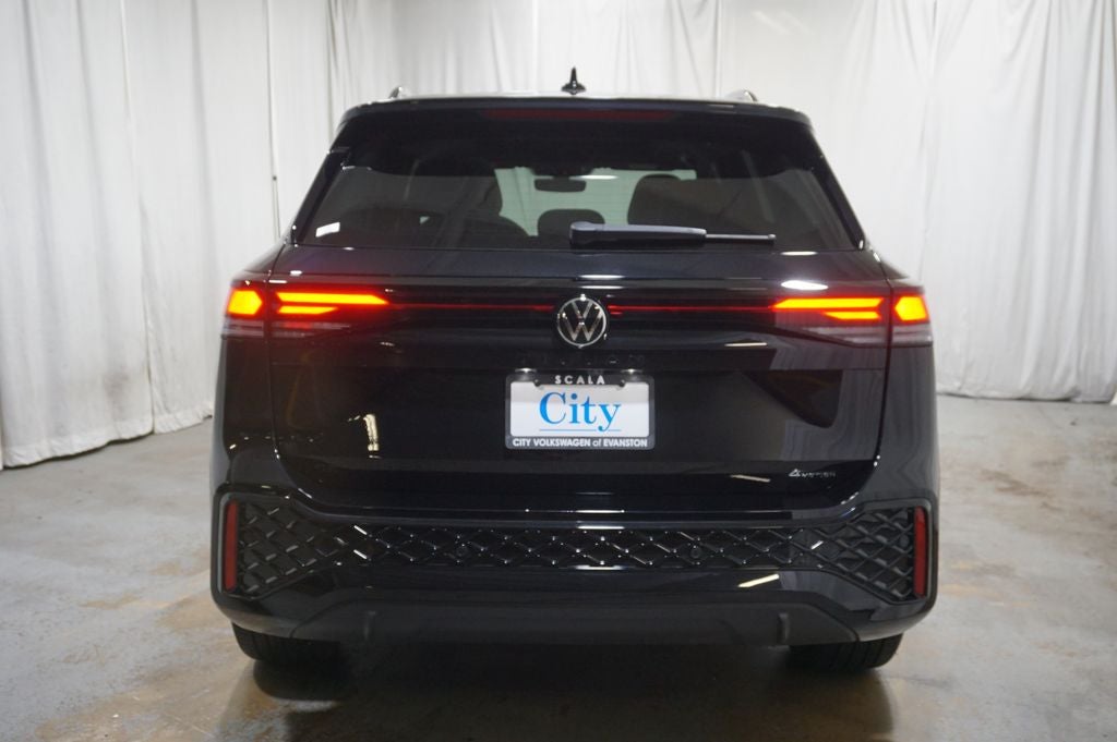 2025 Volkswagen Tiguan 2.0T SE R-Line Black