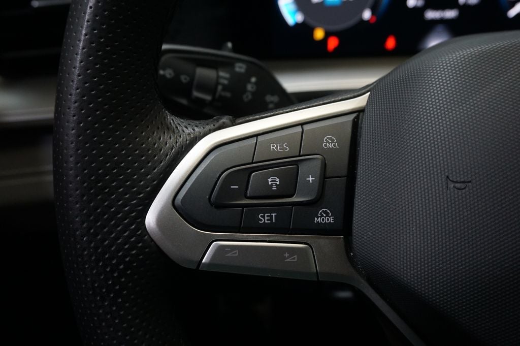 2025 Volkswagen Tiguan 2.0T SE R-Line Black