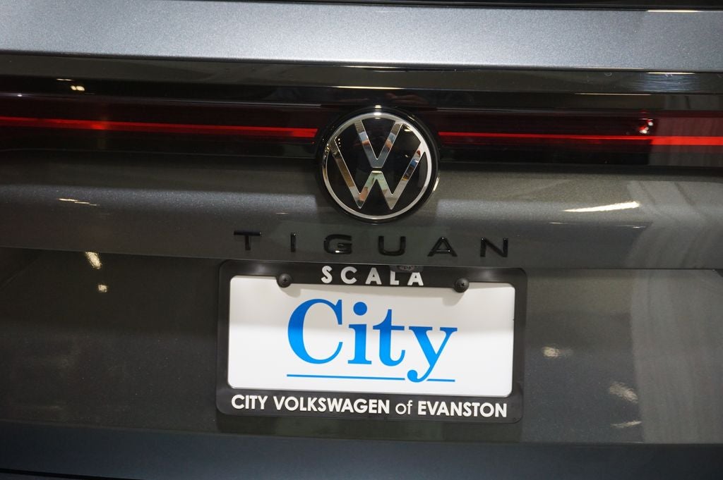 2025 Volkswagen Tiguan 2.0T SE R-Line Black