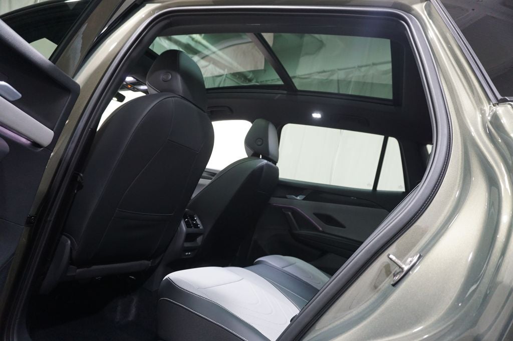 2025 Volkswagen Tiguan 2.0T SE R-Line Black