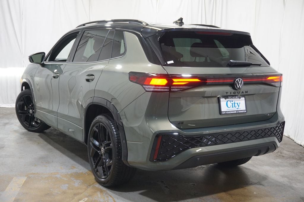 2025 Volkswagen Tiguan 2.0T SE R-Line Black