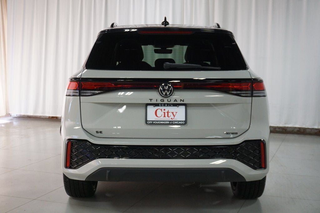 2026 Volkswagen Tiguan 2.0T SE R-Line Black