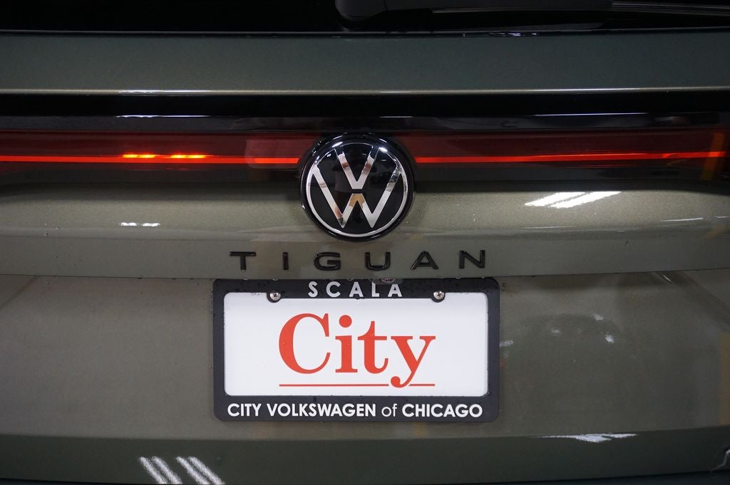 2026 Volkswagen Tiguan 2.0T SE R-Line Black