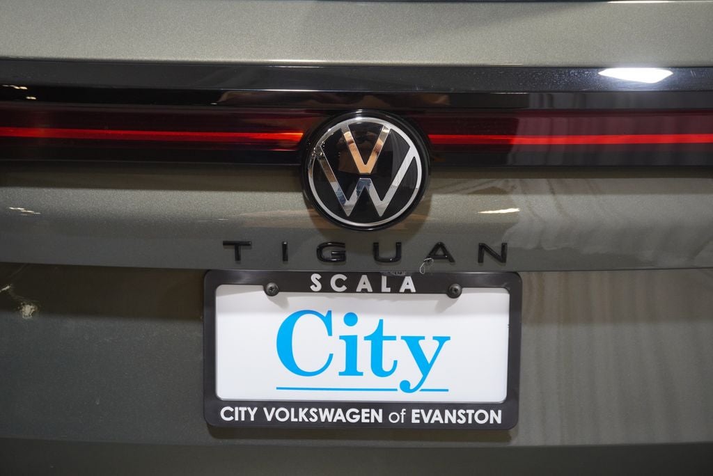 2026 Volkswagen Tiguan 2.0T SE R-Line Black