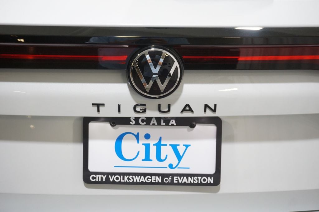 2026 Volkswagen Tiguan 2.0T SE R-Line Black