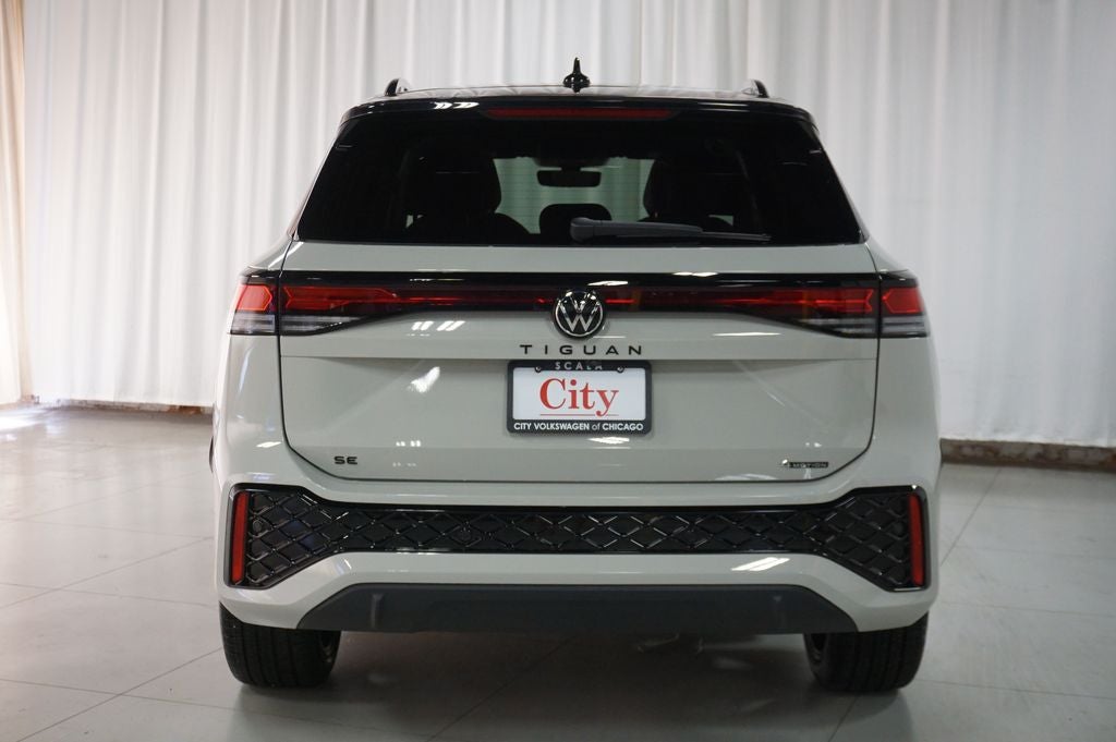 2026 Volkswagen Tiguan 2.0T SE R-Line Black