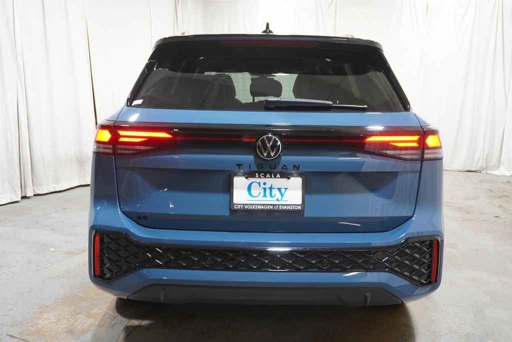 2025 Volkswagen Tiguan 2.0T SE R-Line Black