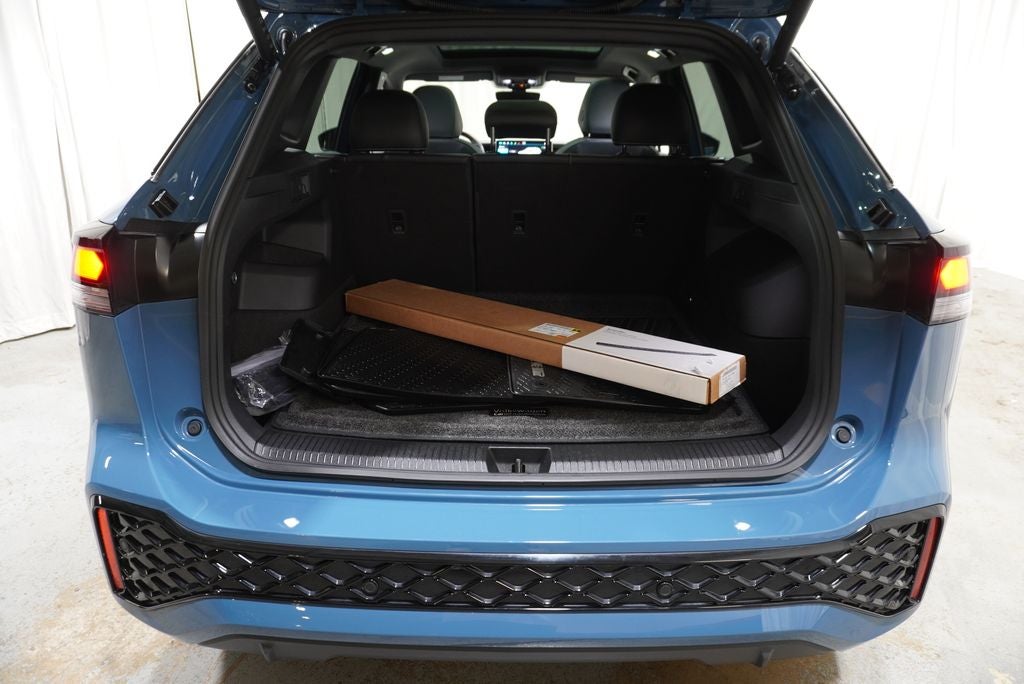 2025 Volkswagen Tiguan 2.0T SE R-Line Black