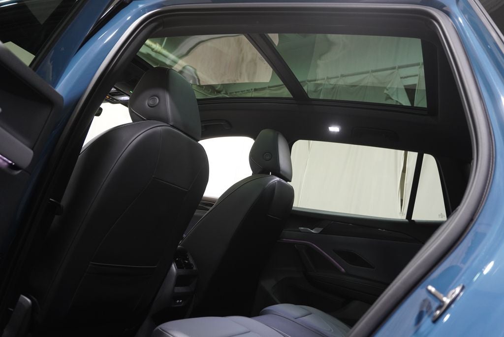2025 Volkswagen Tiguan 2.0T SE R-Line Black