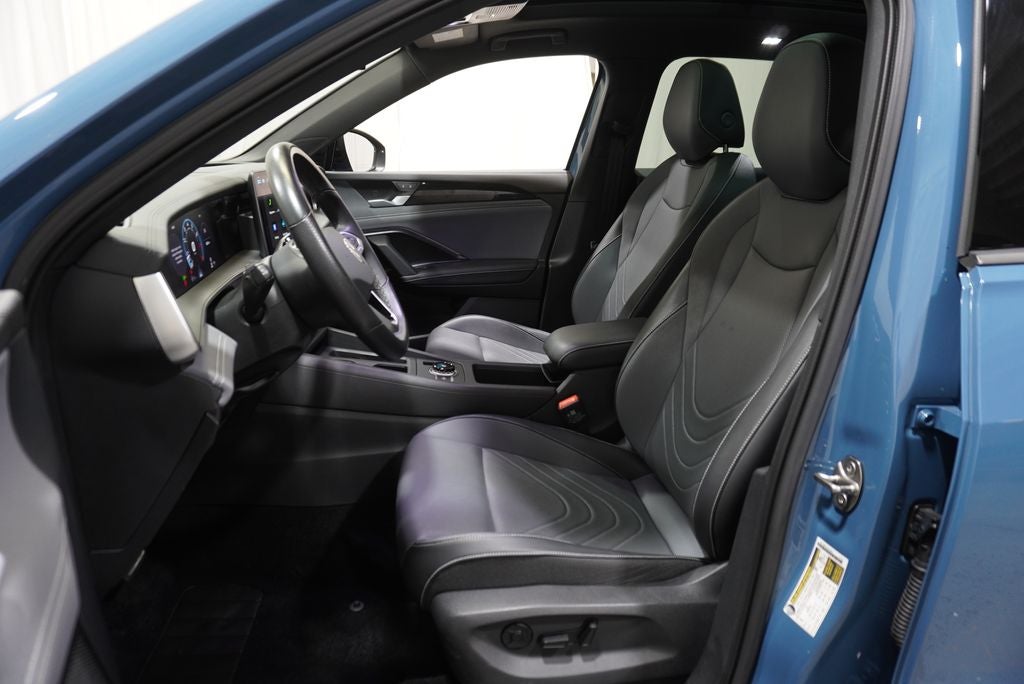 2025 Volkswagen Tiguan 2.0T SE R-Line Black