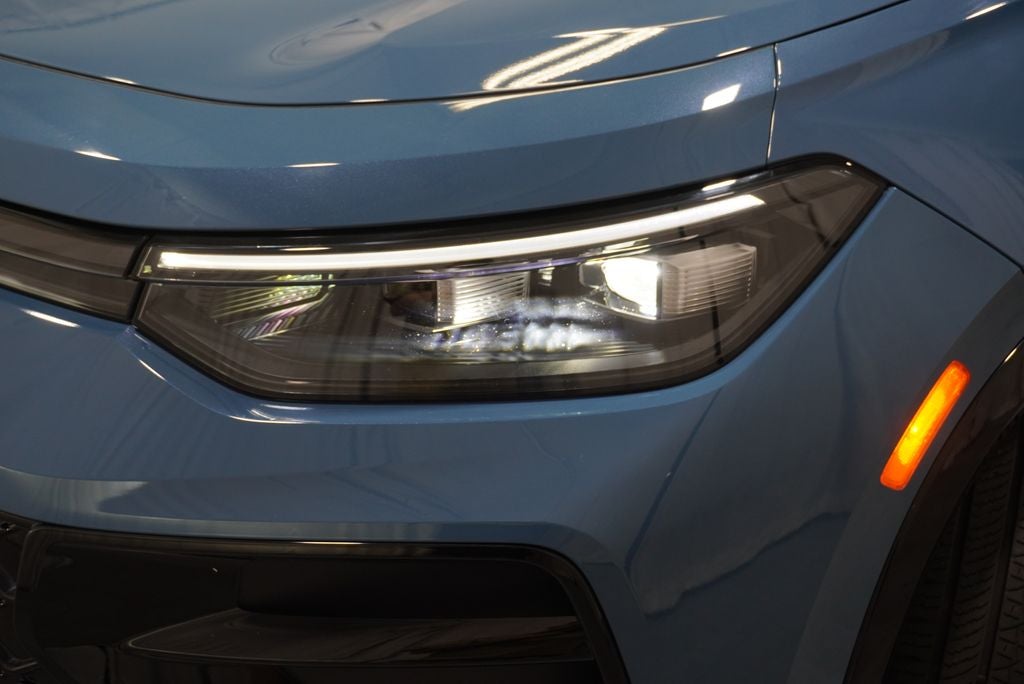 2025 Volkswagen Tiguan 2.0T SE R-Line Black