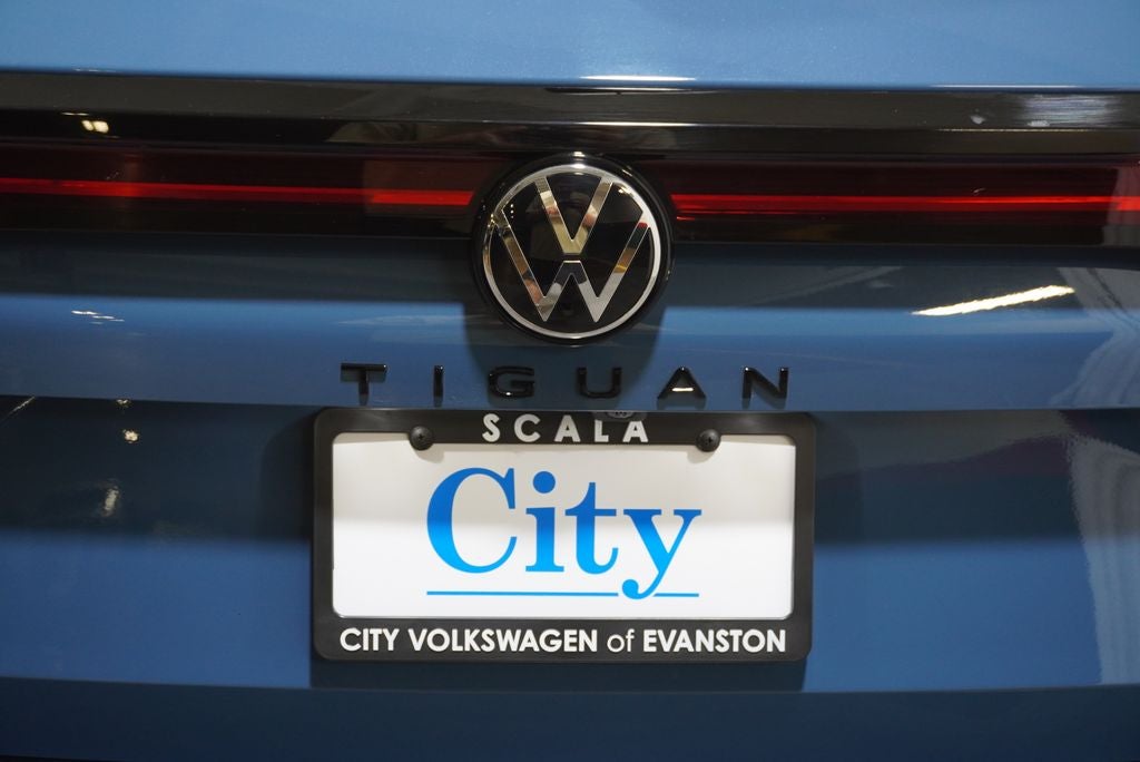 2025 Volkswagen Tiguan 2.0T SE R-Line Black