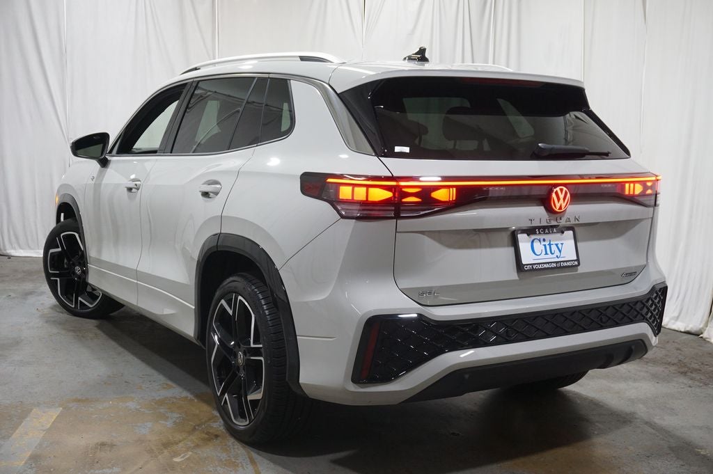 2025 Volkswagen Tiguan 2.0T SEL R-Line