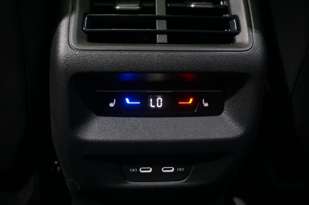 2025 Volkswagen Tiguan 2.0T SEL R-Line