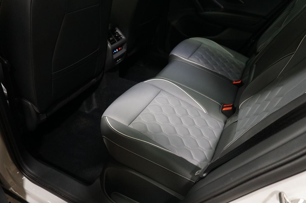 2025 Volkswagen Tiguan 2.0T SEL R-Line