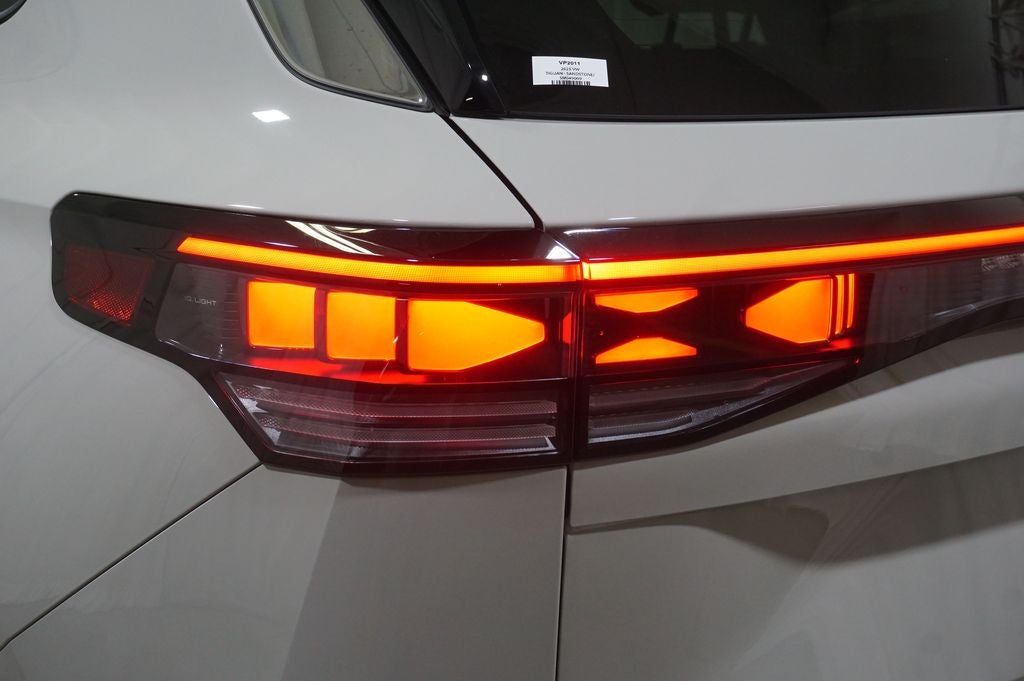 2025 Volkswagen Tiguan 2.0T SEL R-Line